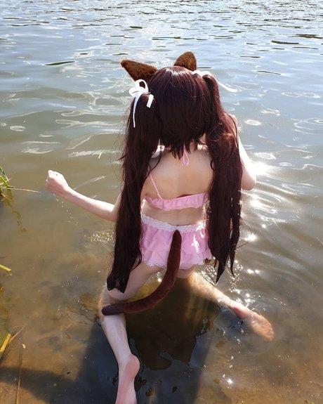 Trembola model high quality photos