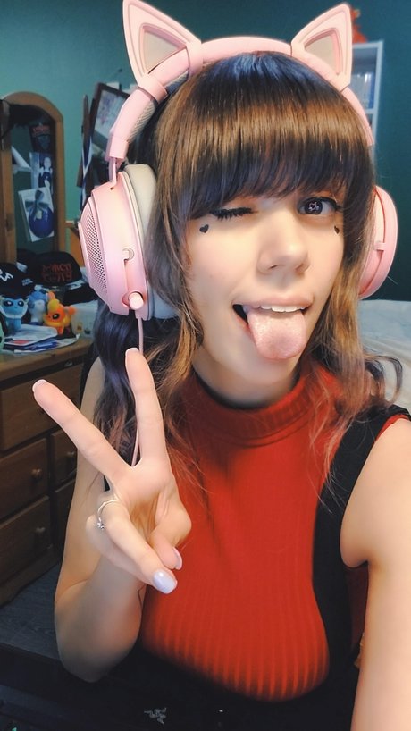 Yanderekamii pretty pornstar images