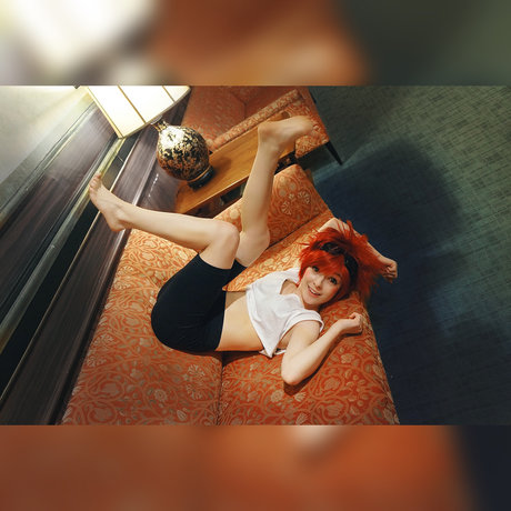 Aara Lee_ pornstar top image