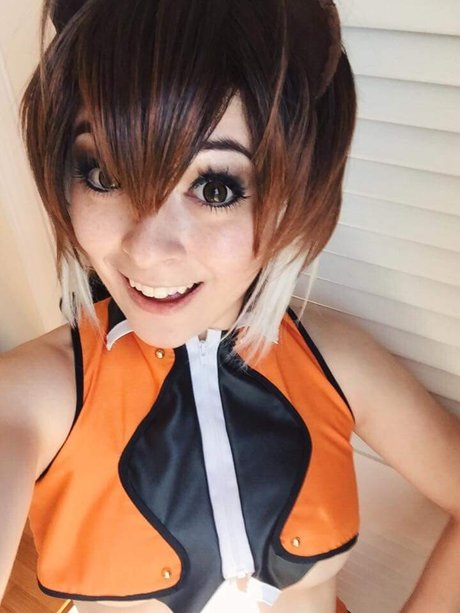 Aara Lee_ beautiful actress picture