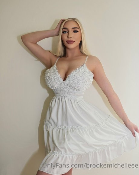 Brooke Michelle nude model pictures