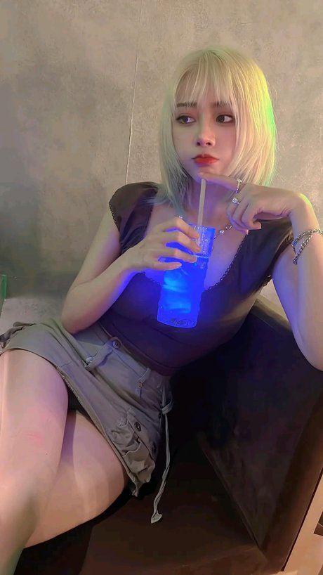 Byoru_ porn model pics