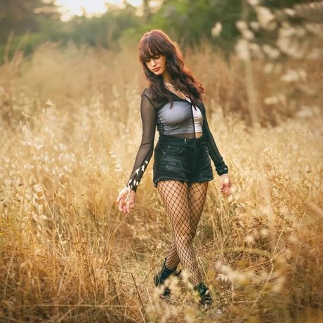 Linoy Tavore pornstar sexy galleries