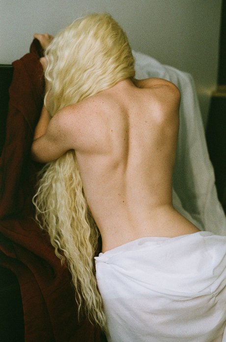 Rotten Queen beautiful star pics