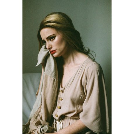 Rotten Queen model exclusive photos