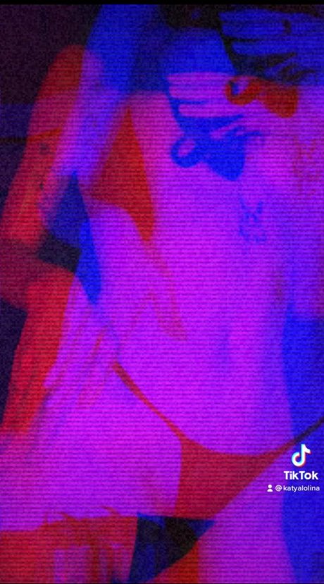 Fluffyfulafel_ pornstar erotic photo