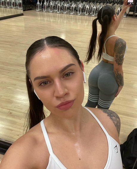 Jeanette G model erotic photos