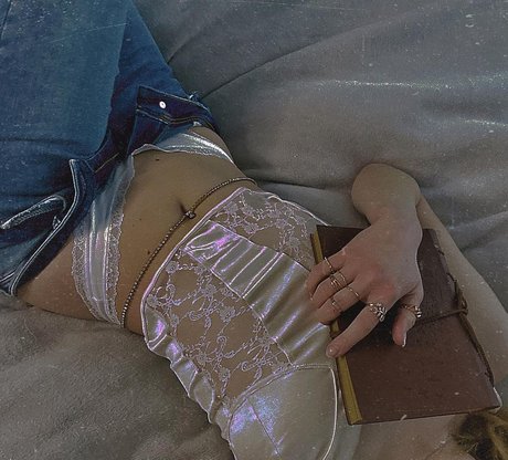 Marceline_ exclusive model pictures