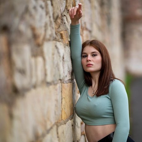 Anouk exclusive model pic