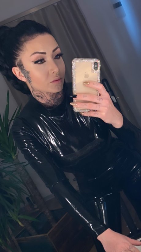 Inkedfleur_ best model archive