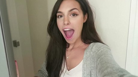 Marzia Kjellberg hot star images