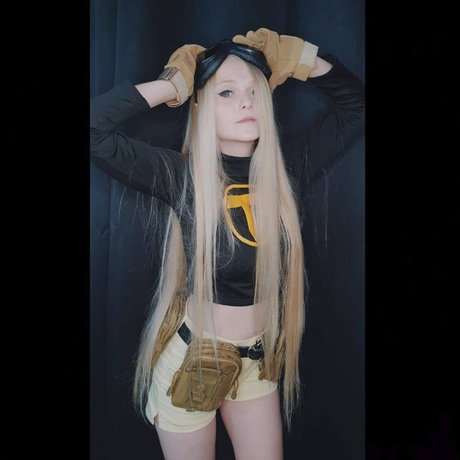 Invaderdd Dee Mente pornstar best galleries