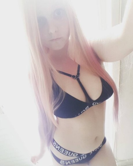 Invaderdd Dee Mente nice pornstar photo