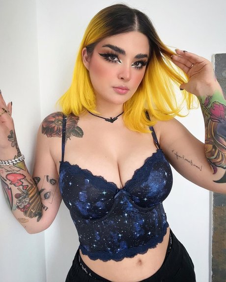 Javiera Orellana erotic model pic