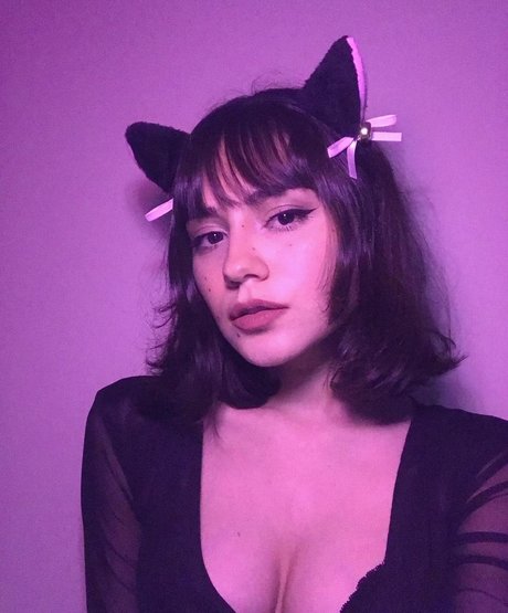 Subaronovv naked actress gallery