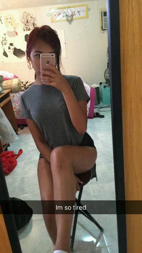 Trcy ngyn erotic model pic