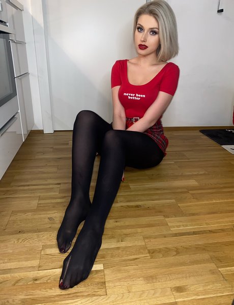 Alexandra Frenkel pretty actress photos