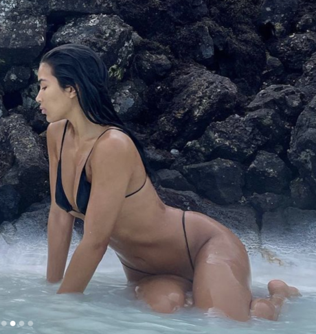 Chloe Scantlebury model pretty galleries