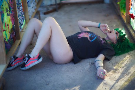 Cindy Clark star erotic pic