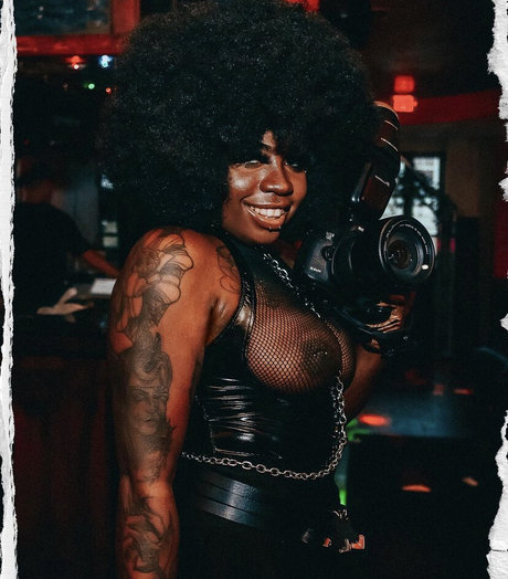 Gem Sapphir model xxx images