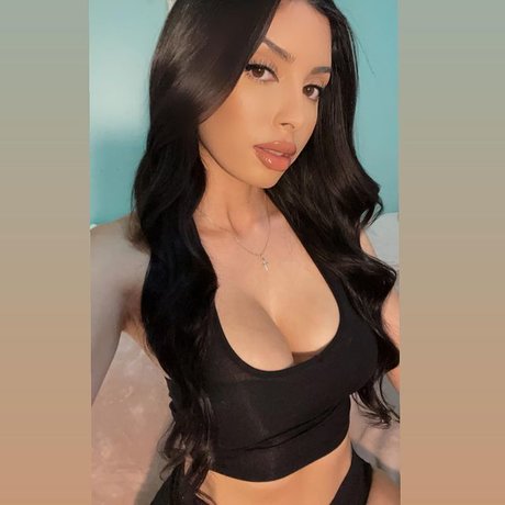 Gotmilkalexa model xxx photo