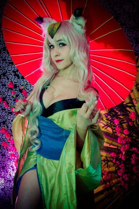 Kitsune No Fullmoon beautiful actress photo