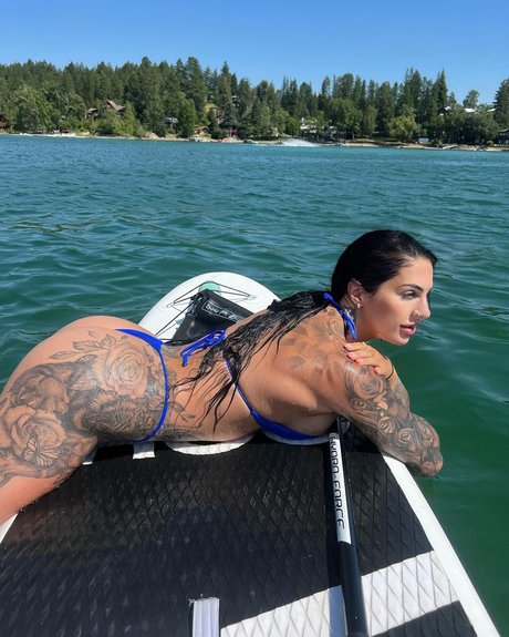 Presleykp Fit pornstar nude gallery