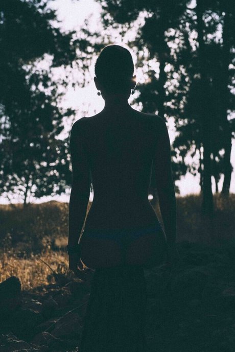 Tohar Frie hot pornstar images