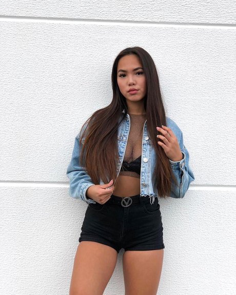 Camii tg pretty actress img