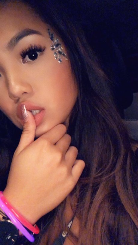 Camii tg adult actress photos