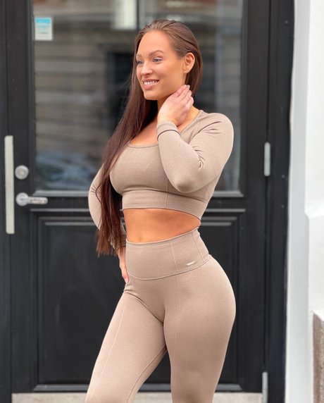 Christina Strom Faere star porn galleries