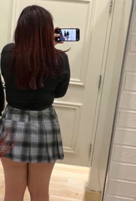 Elevhn nudes actress photo