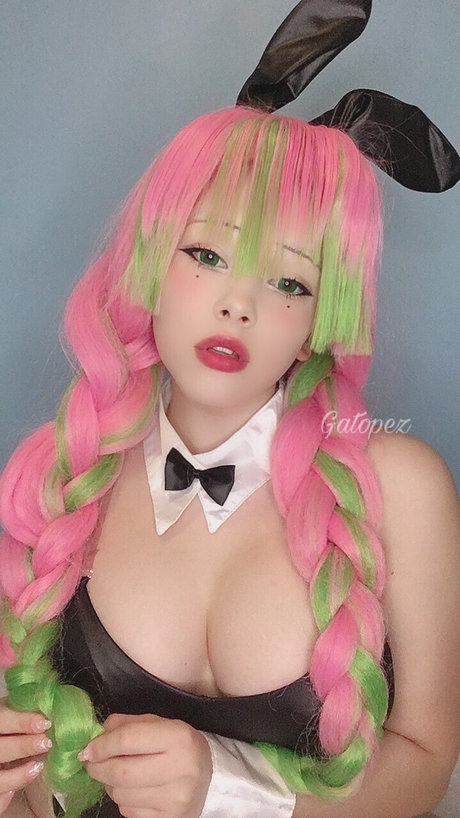 Gato Pez pornstar sexy pics