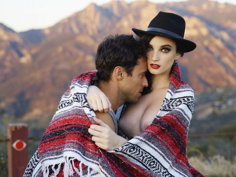 Hannah Masi pornstar sex img