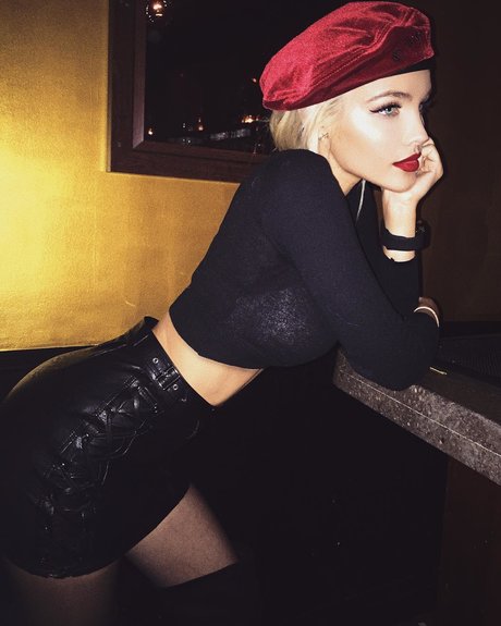 Jean Watts naked pornstar img