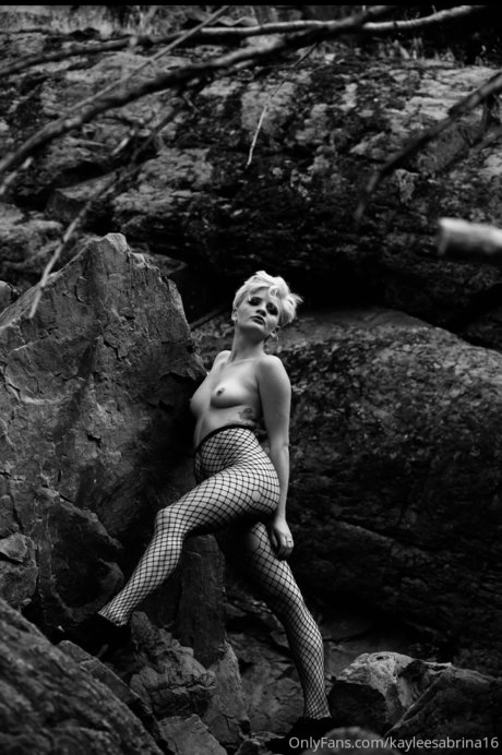 Kaylee Sabrina Ray naked pornstar archive