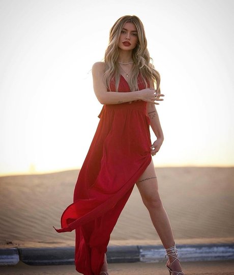 Linabmn high quality model gallery