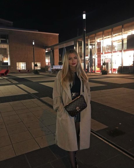 Linabmn pornographic actress pic