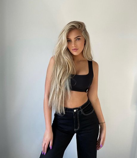 Milou Tamara Roes sex actress photos