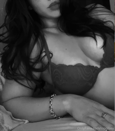 Moolsey star xxx image