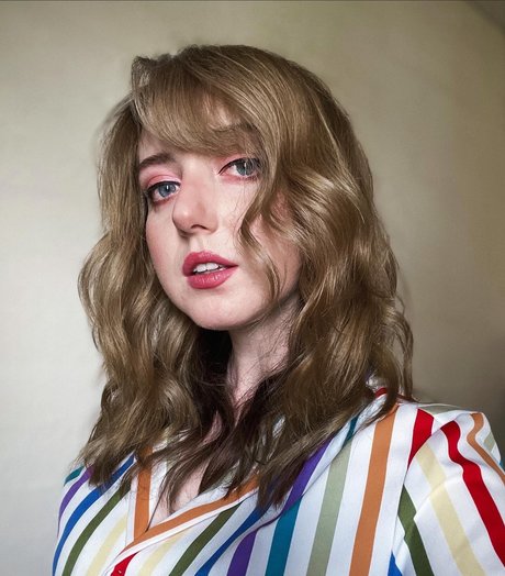 Scribblebug pornstar pretty img