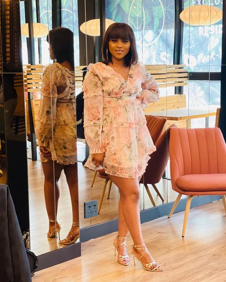 Sharon Gambu nice model pics