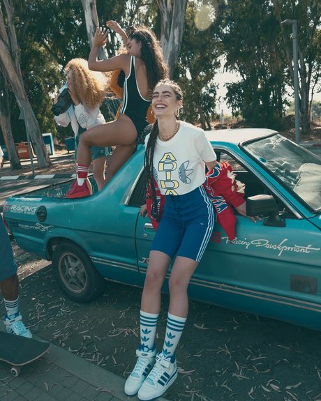 asian goth onlyfans pornographic photos