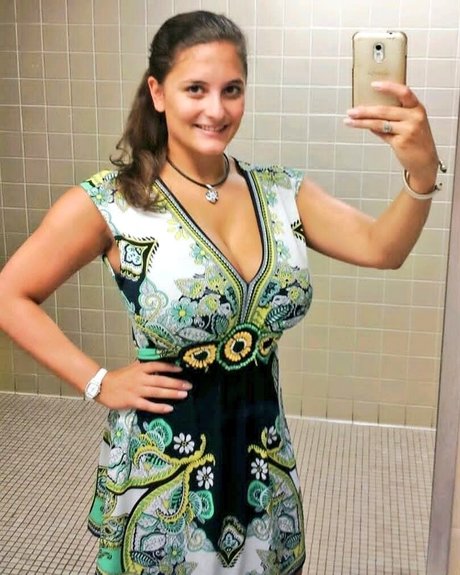 Avery Milla model nice pic