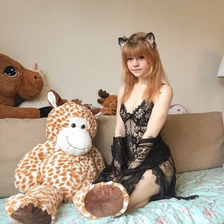 Lilsolle Chickpii pornstar top galleries