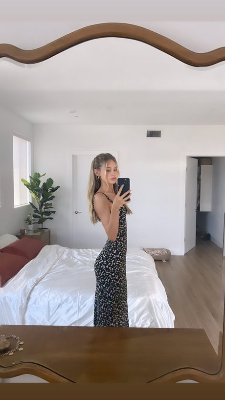 Scarlett Rose Leithold art model pics