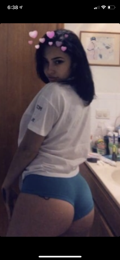 Ash Kash model pornographic images