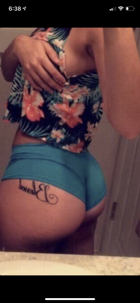 Ash Kash model porn gallery