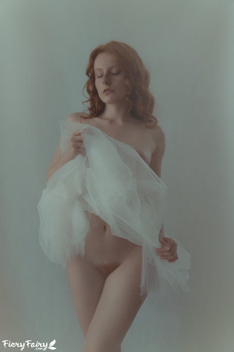 Fieryfairy_ model top photos