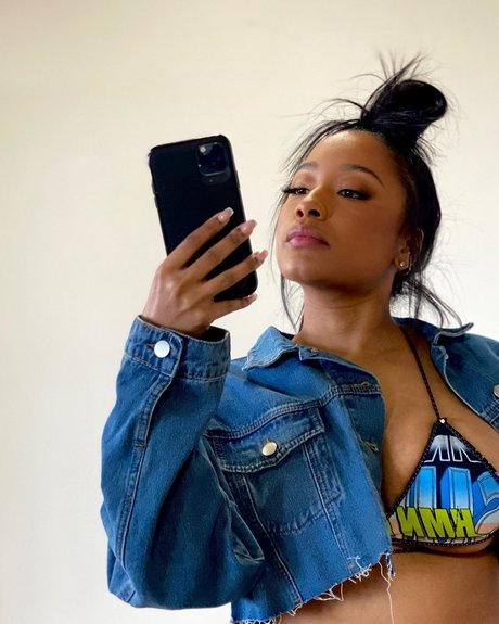 Jazzmine Jackson model pretty photos